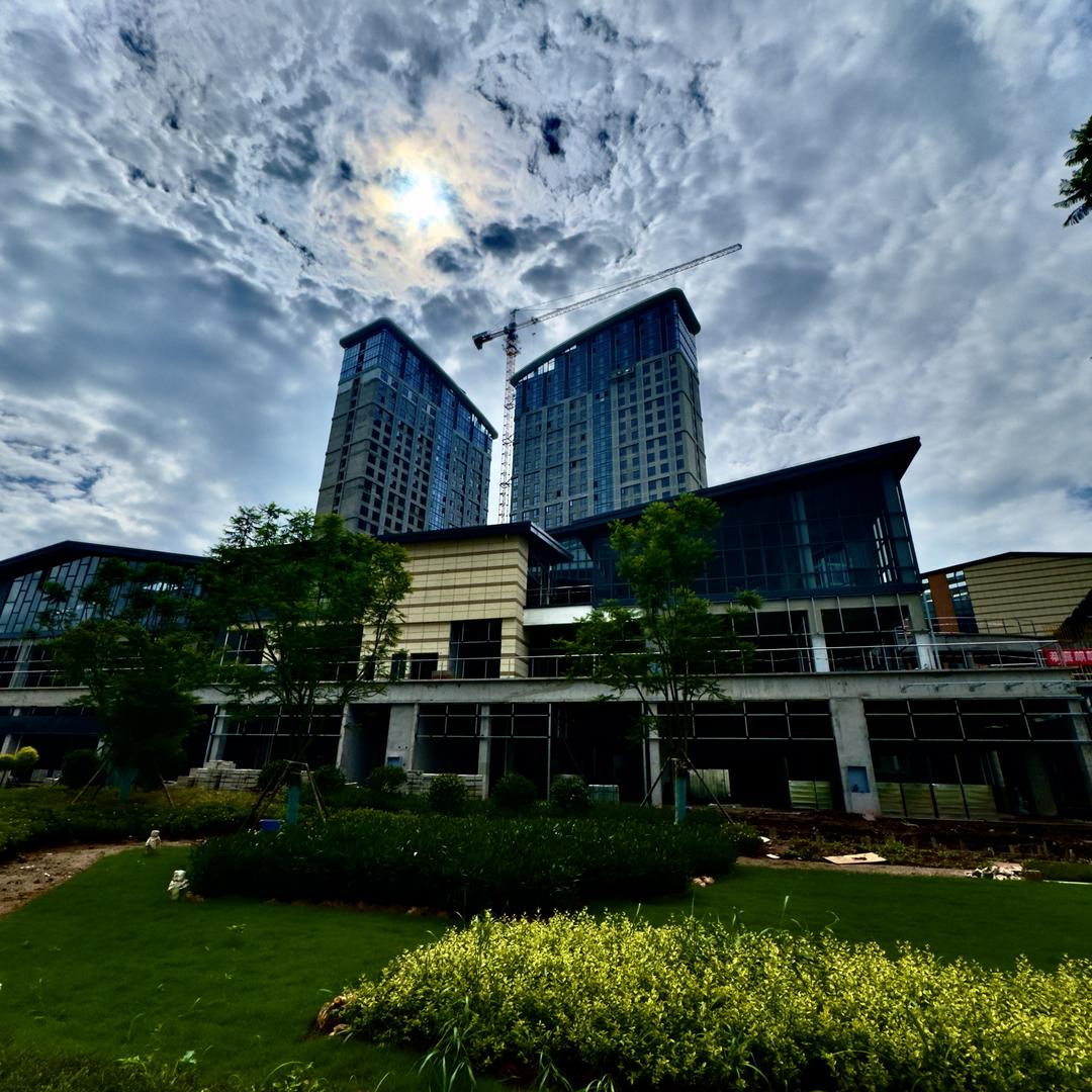 安宁大学城壹然商业