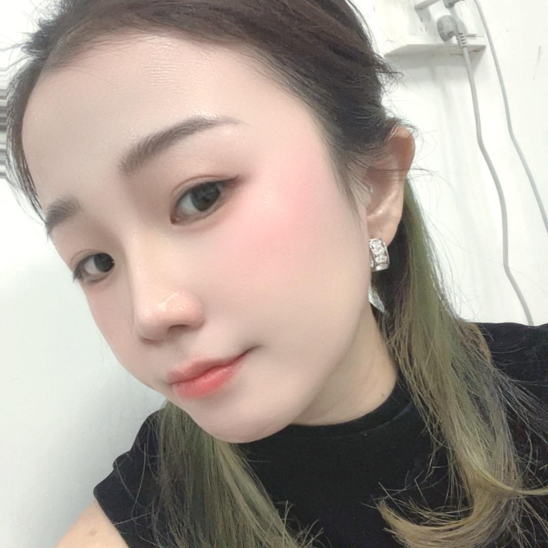 施，猪肉妹
