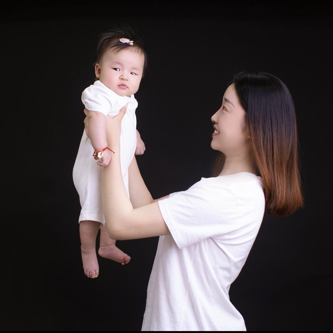 小付有福（03年单亲妈妈）