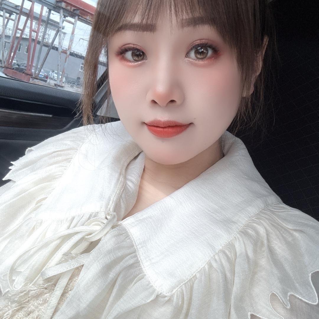 岑铿汽车销售李仙女