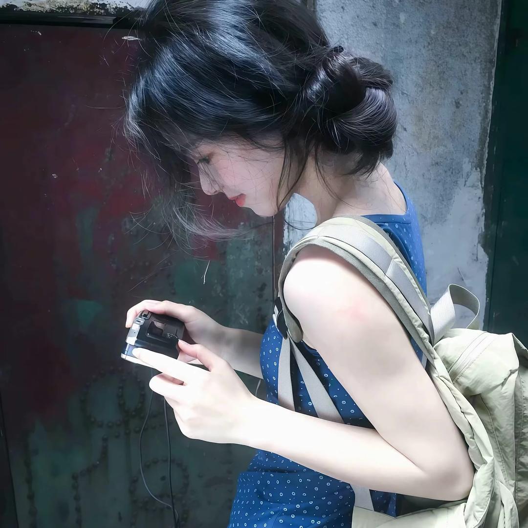 AT🍒