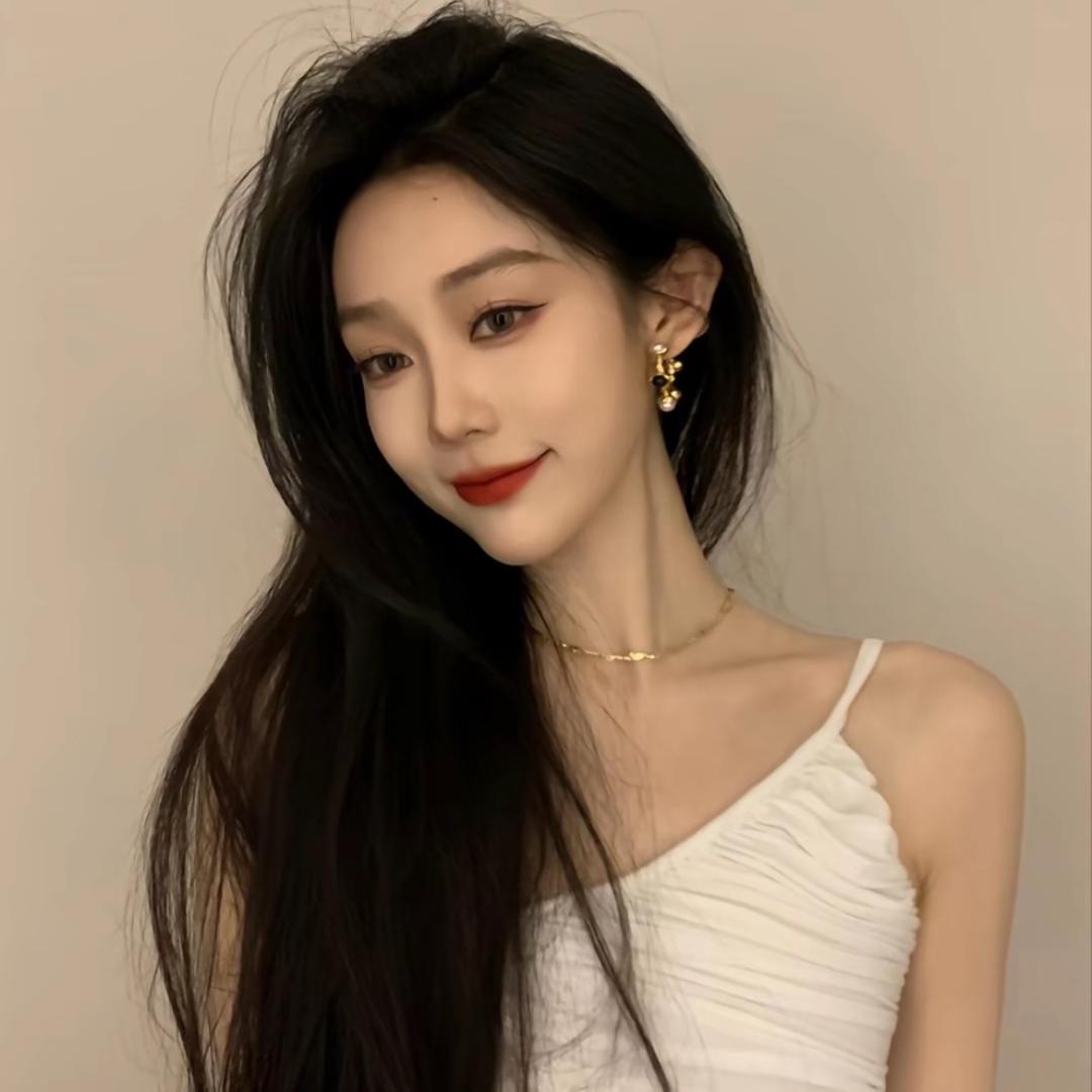 芳芳 ღ