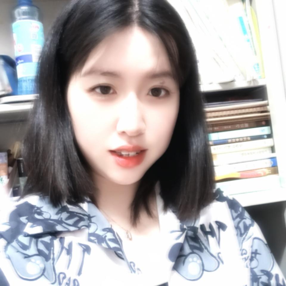 小团子啊啊
