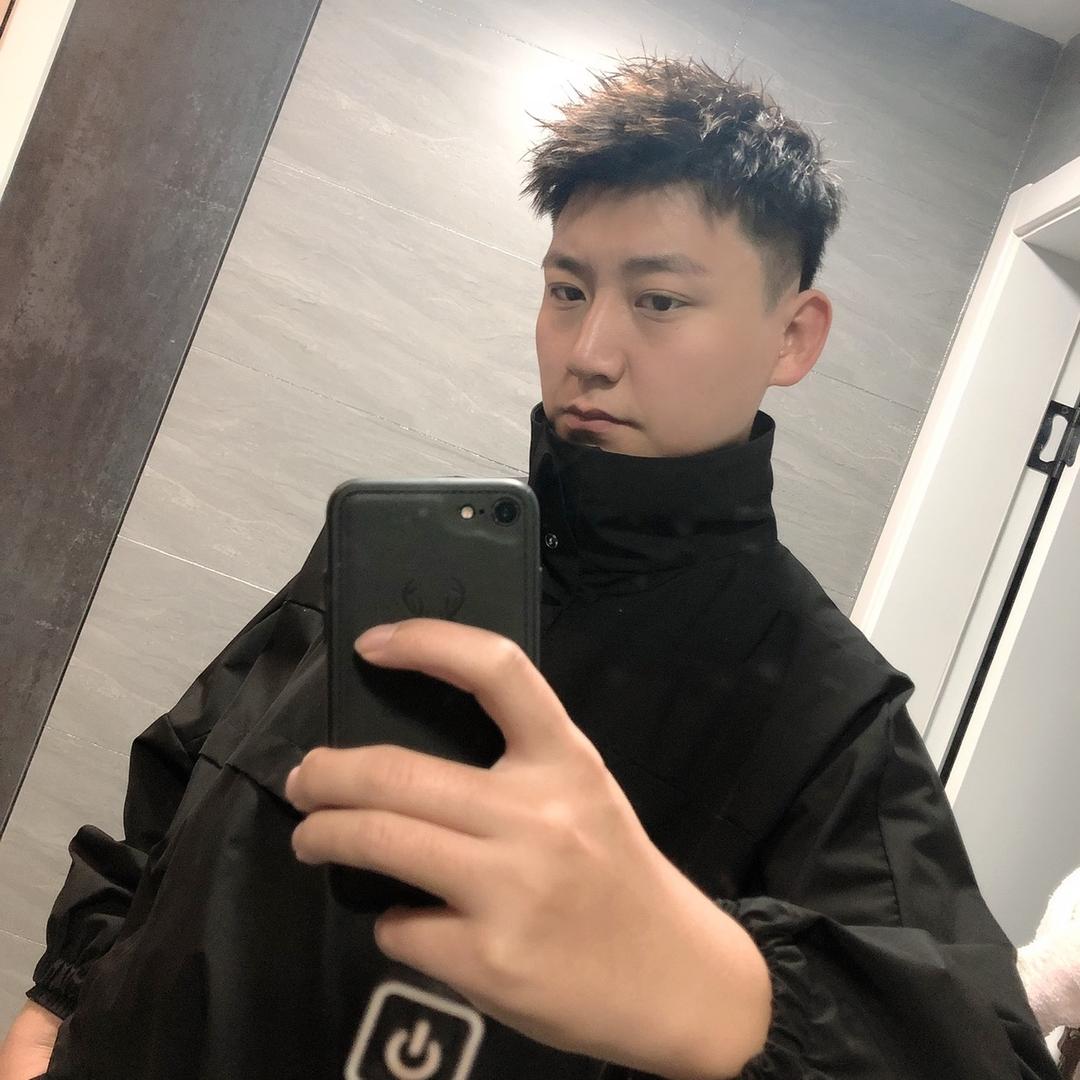 小鹏收头发