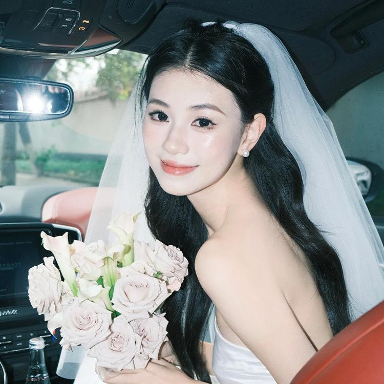 倾城商贸结婚配饰