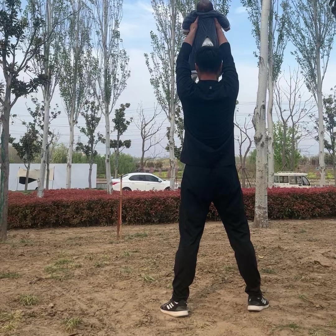 两只小何马
