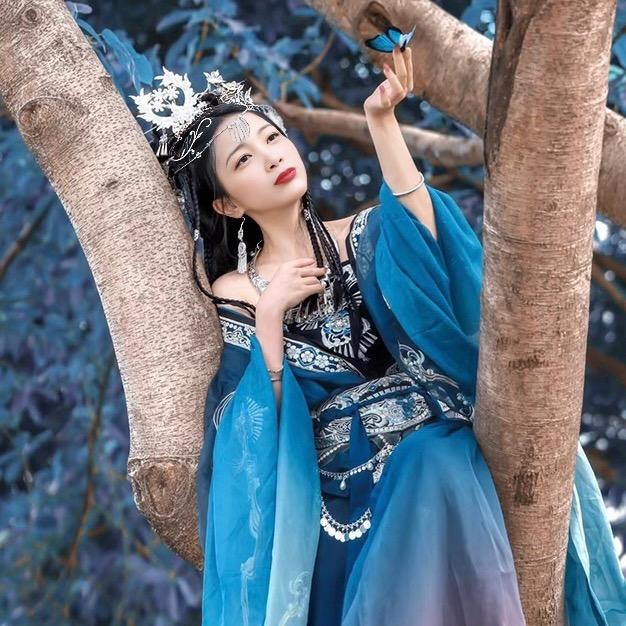 贵州🍃 曹芸