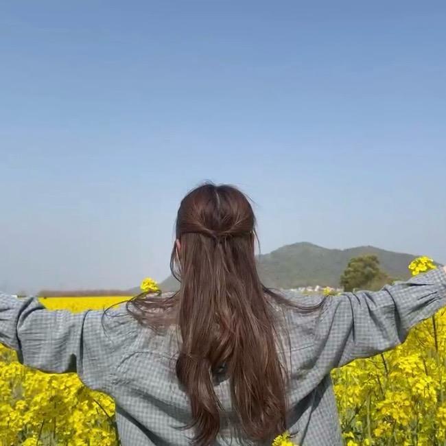 快乐的小女纸
