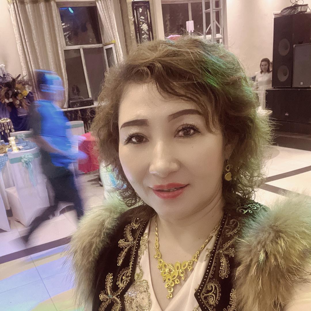 阿依木时尚潮流新款女装