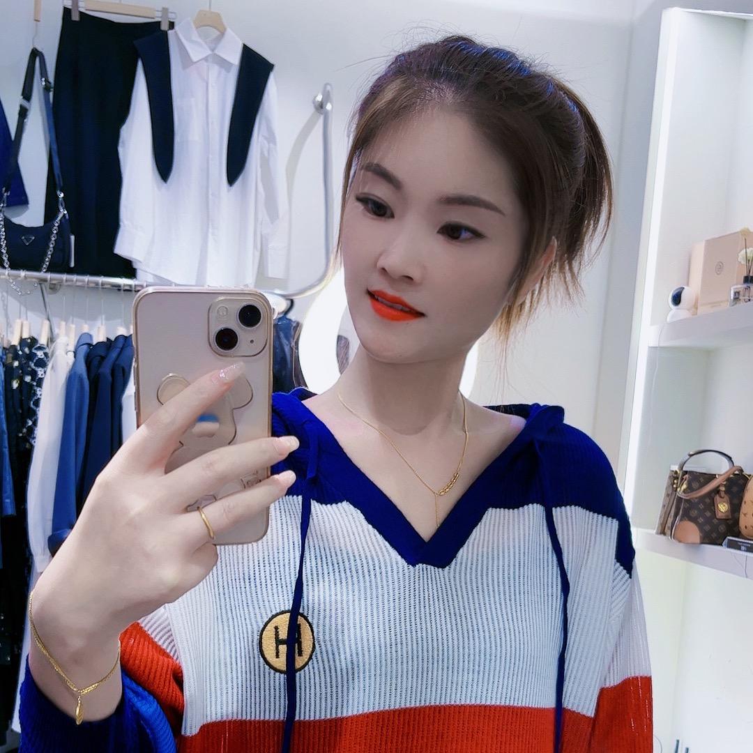 欢欢精品女装