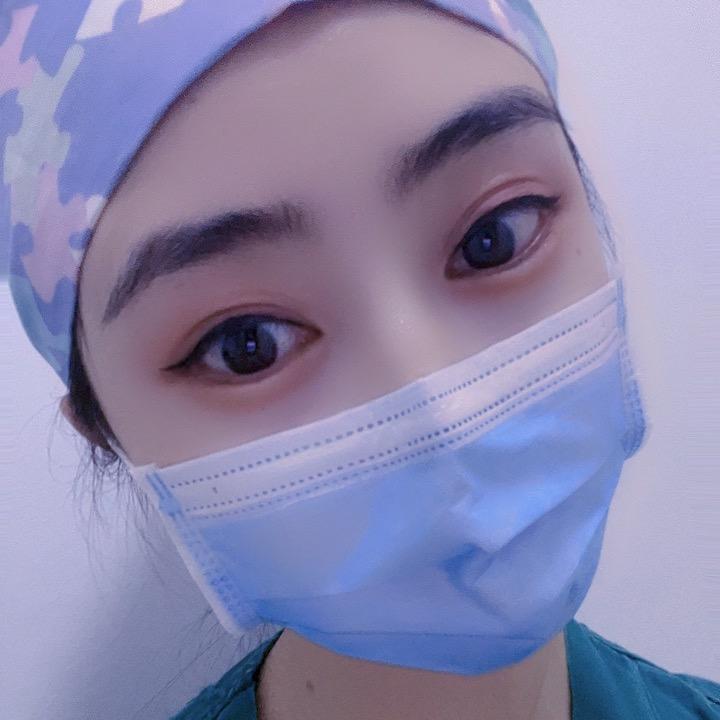 💋雯雯（想辞职版）