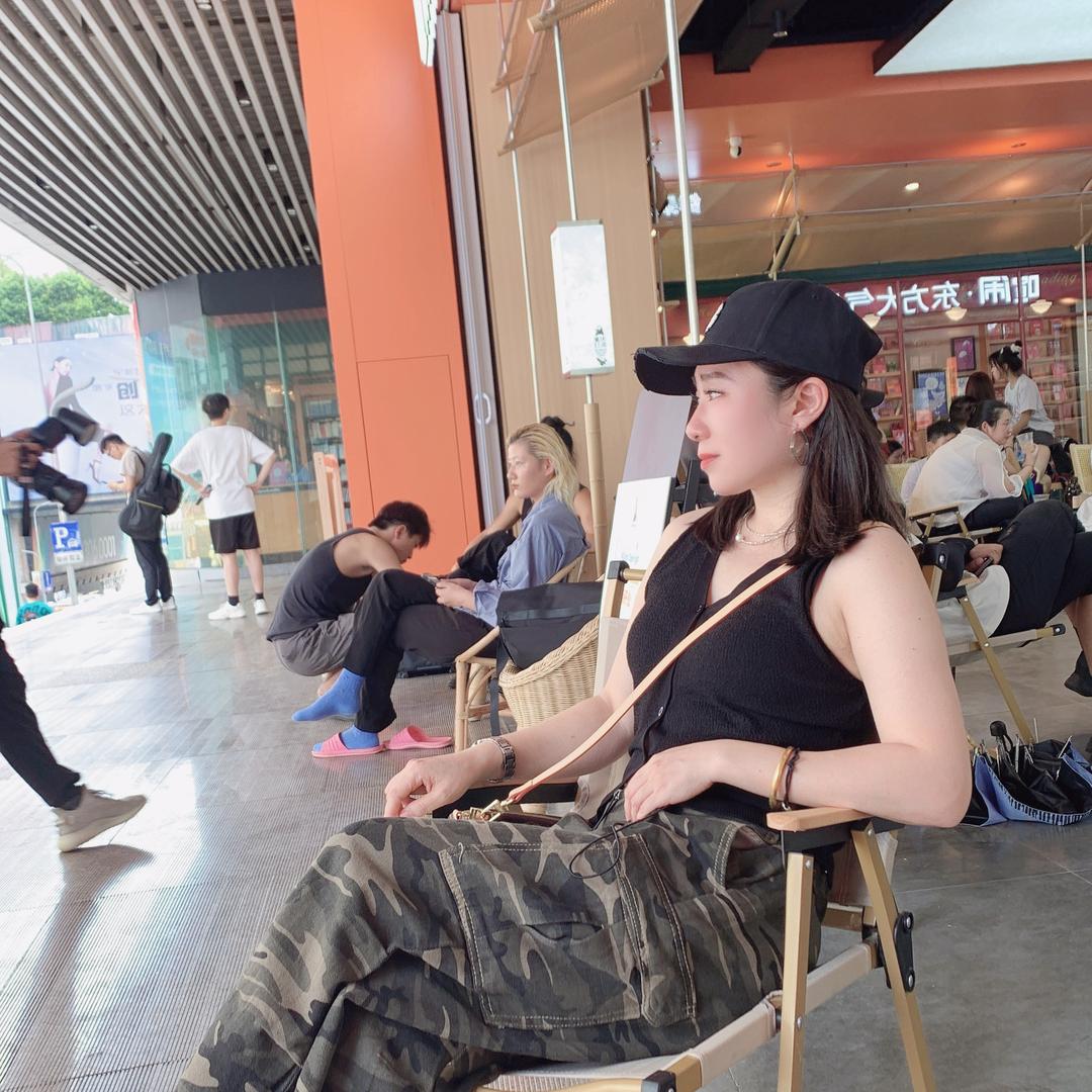 宁波唇印春春女装
