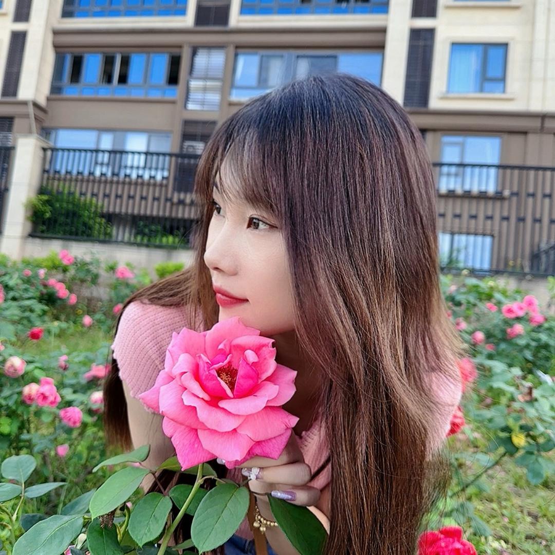 爱吃香菜的邓邓