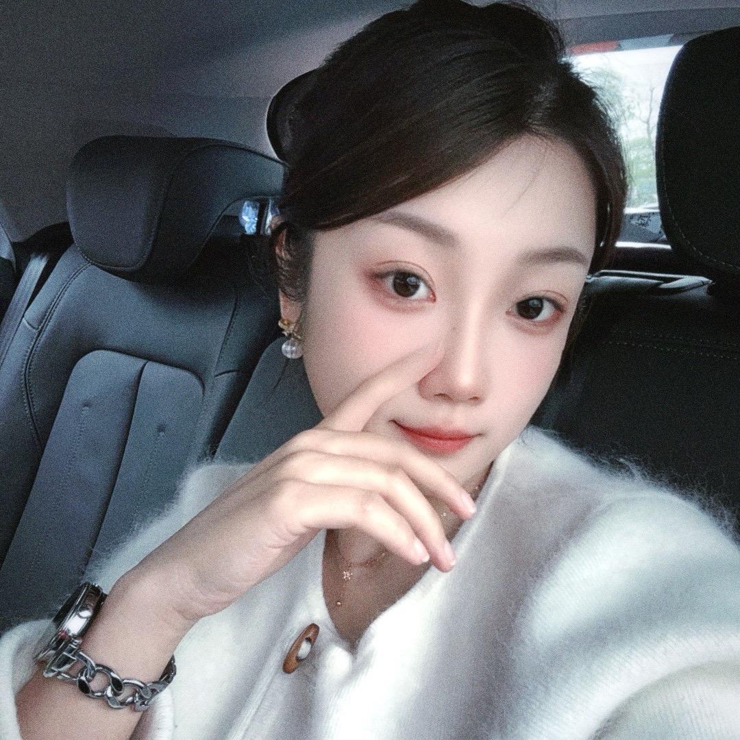 小姊妹