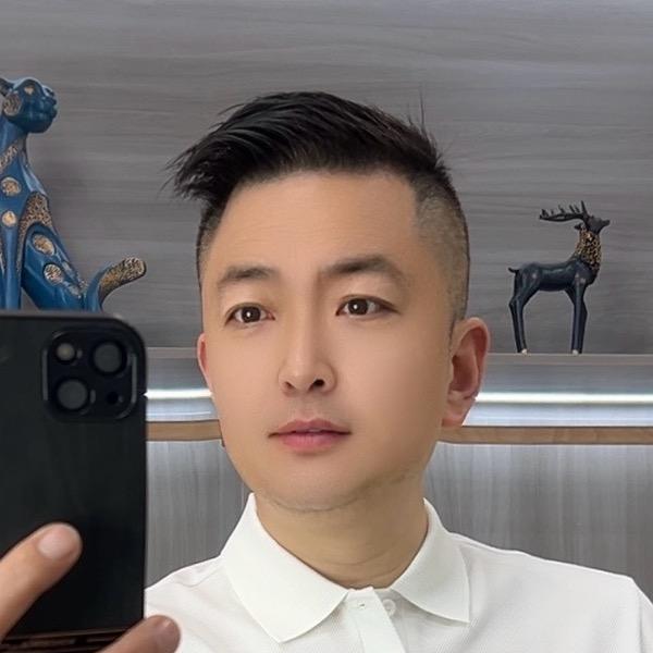 张子俊轻奢男装