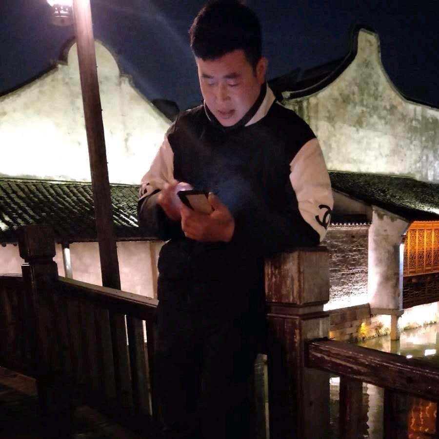 👉🏽之乎哲也👈🏿
