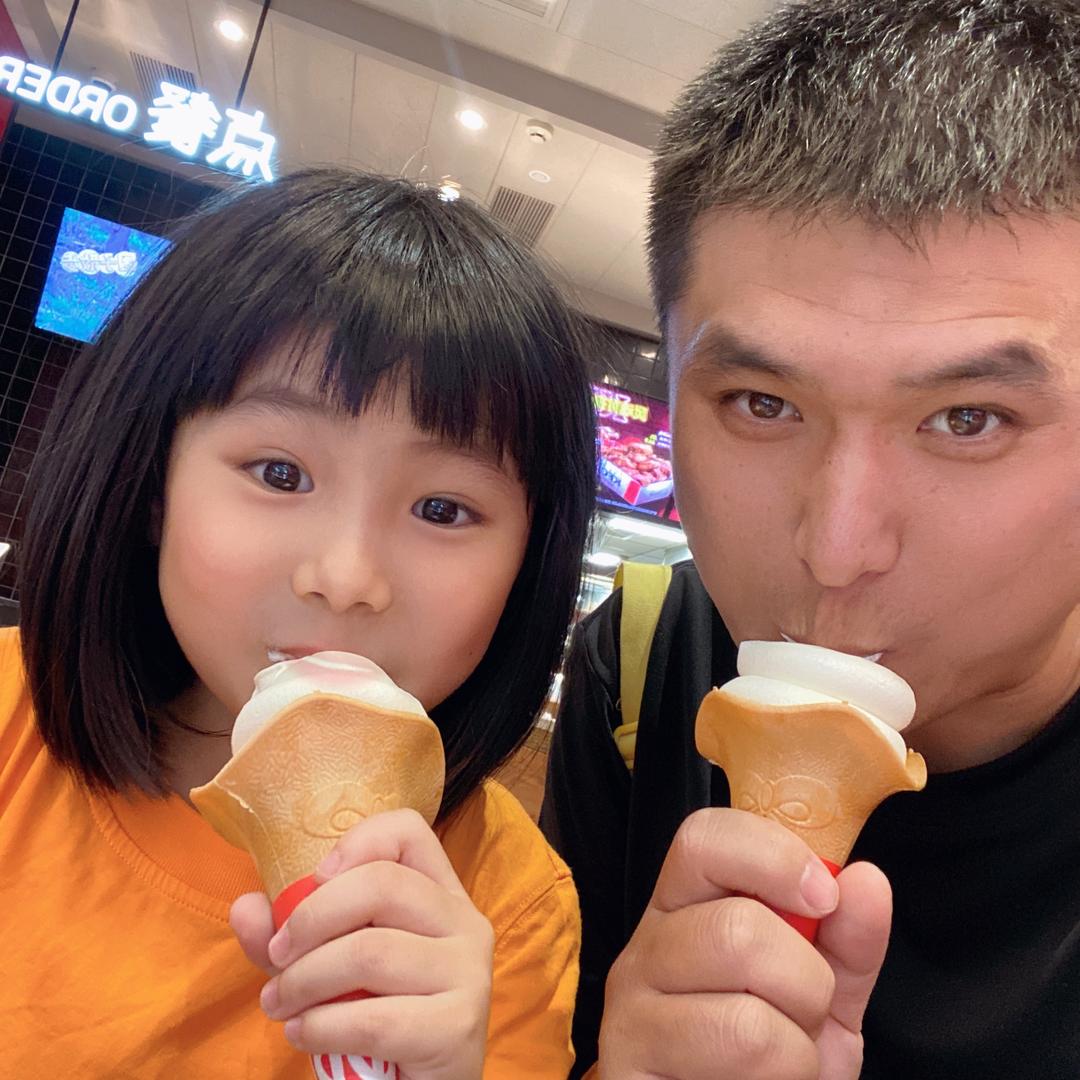 阳光爱我.也爱所有人.