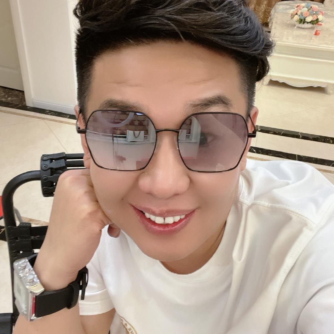 天宇小可爱（此号不开播）