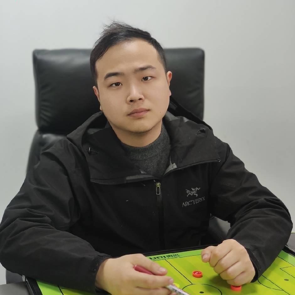 情报员老罗