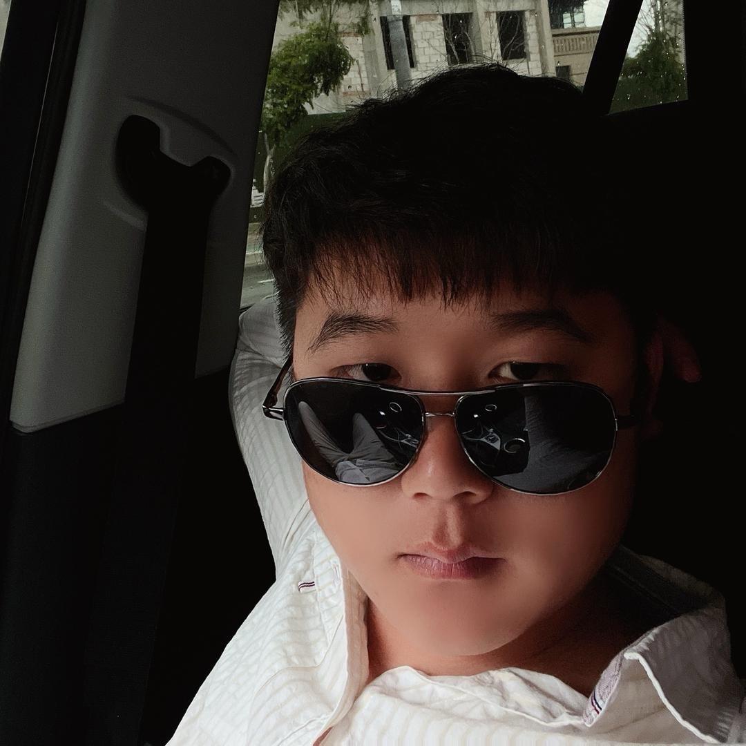 只会练车的尹教练（小号）