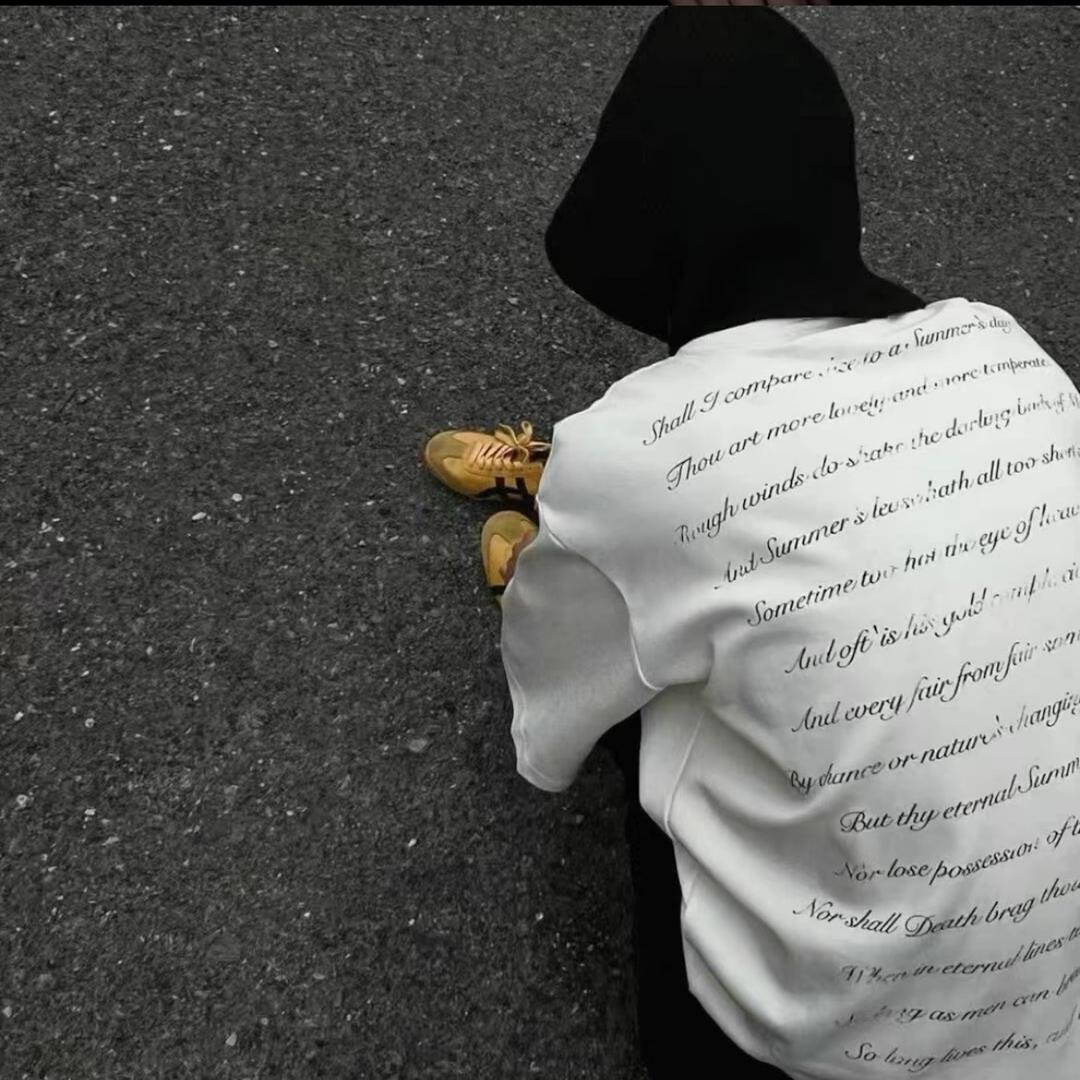 陌伟