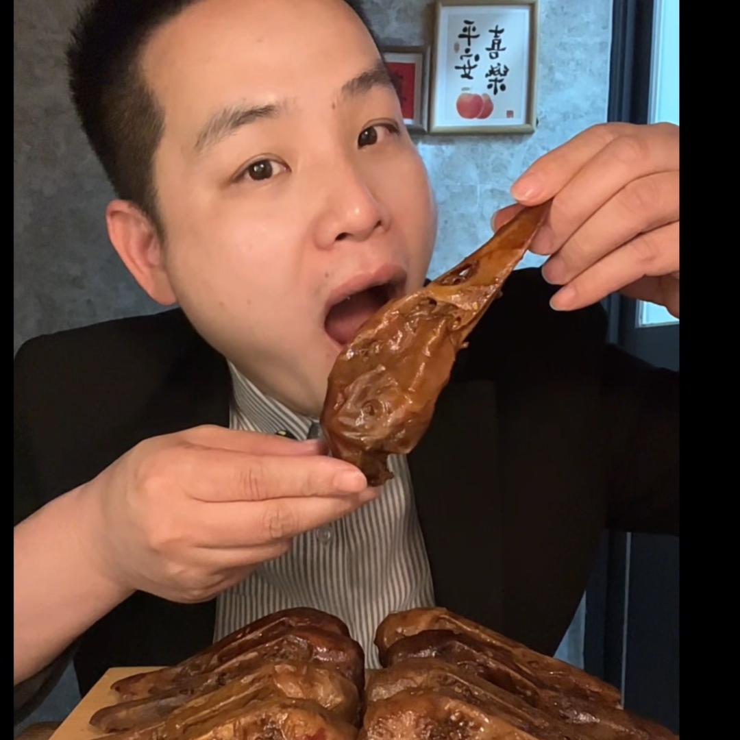 小李爱美食