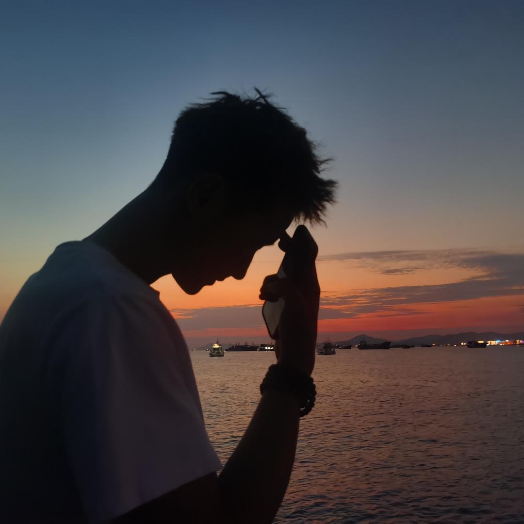胡铭博