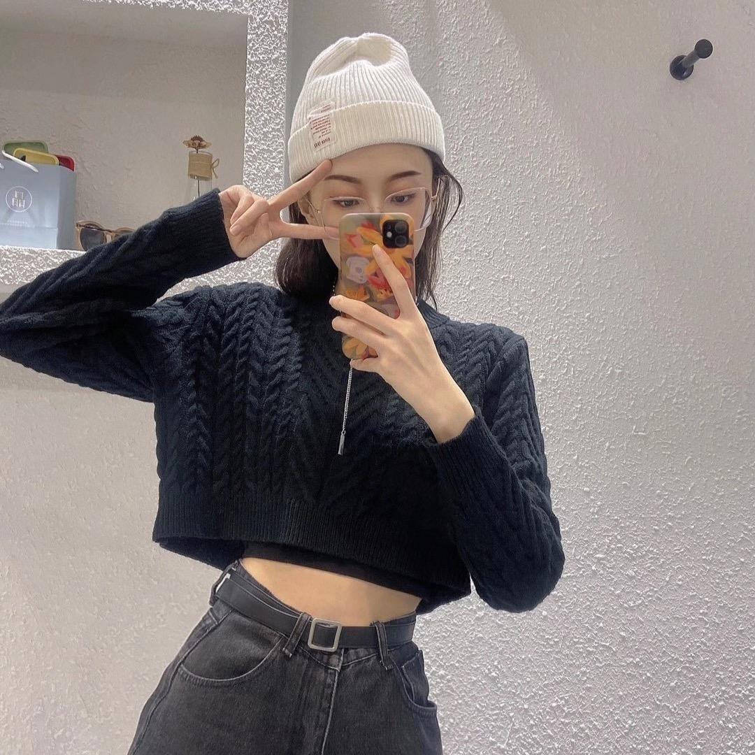 圆脸酥服装工厂