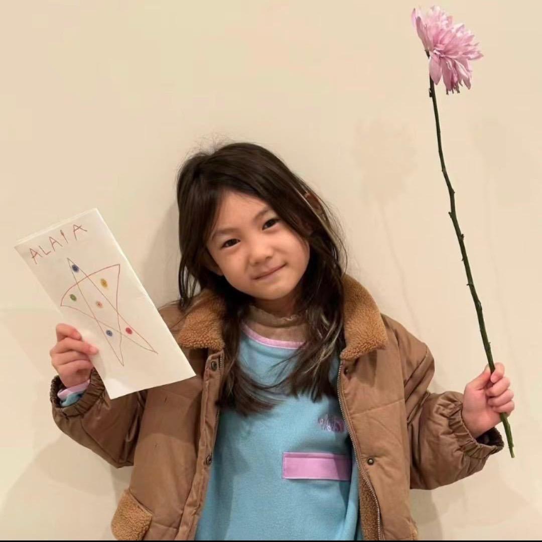 一拳把世界打成墨鱼丸