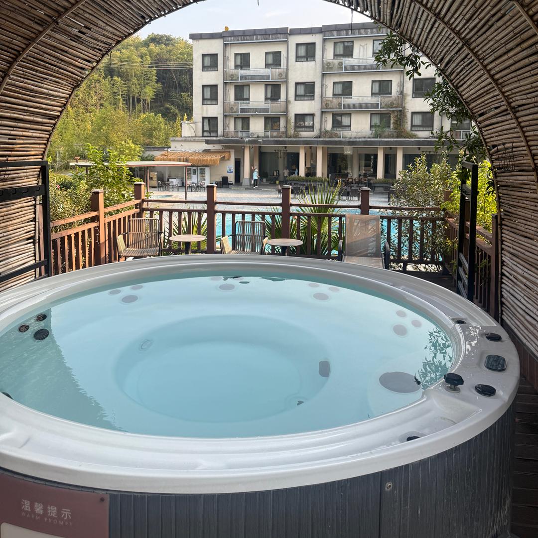 十畝天堂温泉酒店