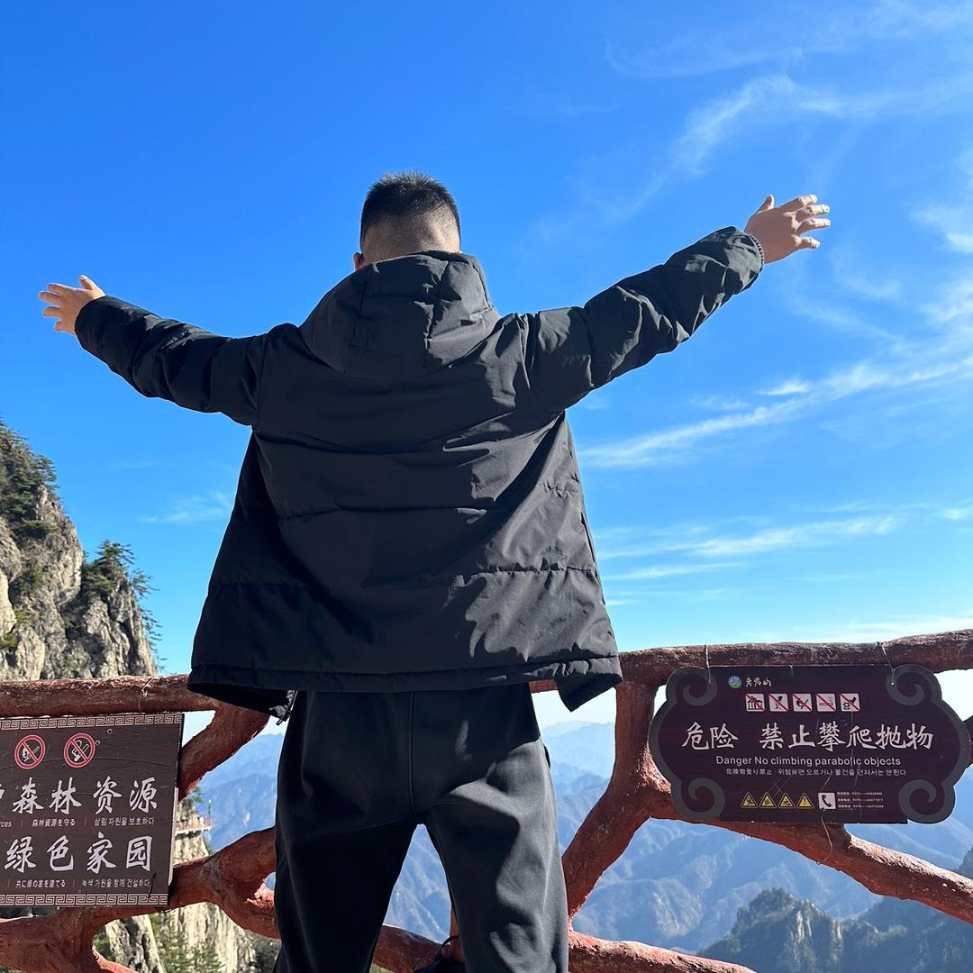 行走的小鹏友