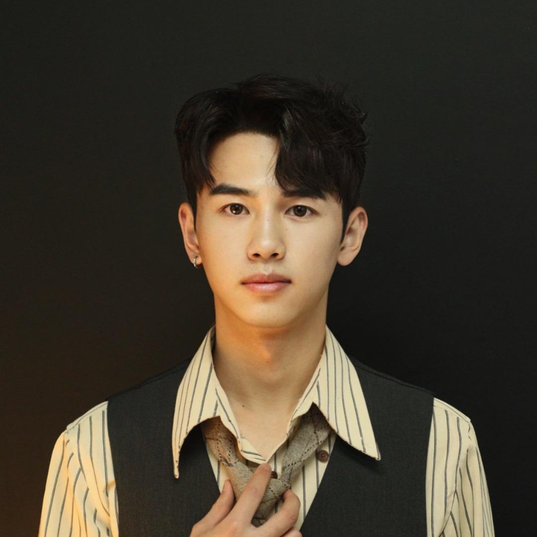 维克多 小尙