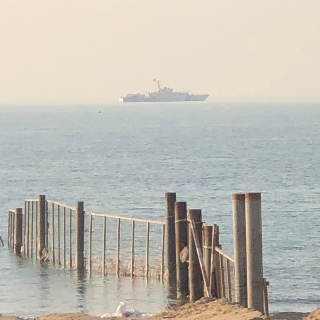 东海泛舟