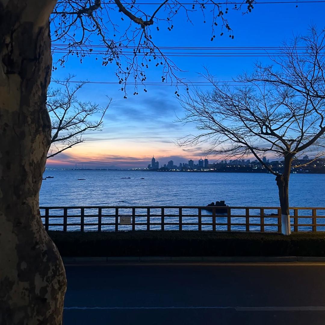 缠膜机生产厂家