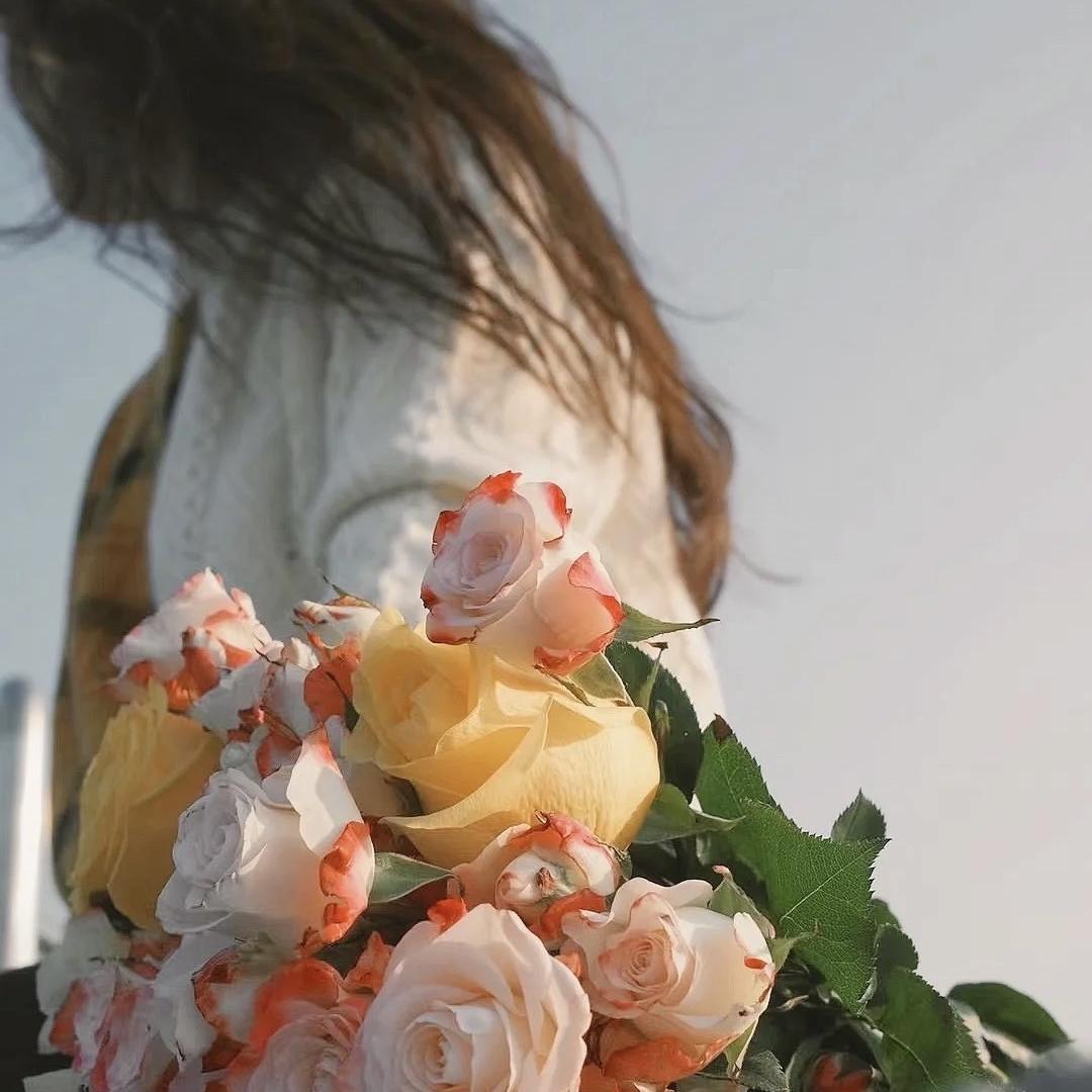 九月服饰女装穿搭