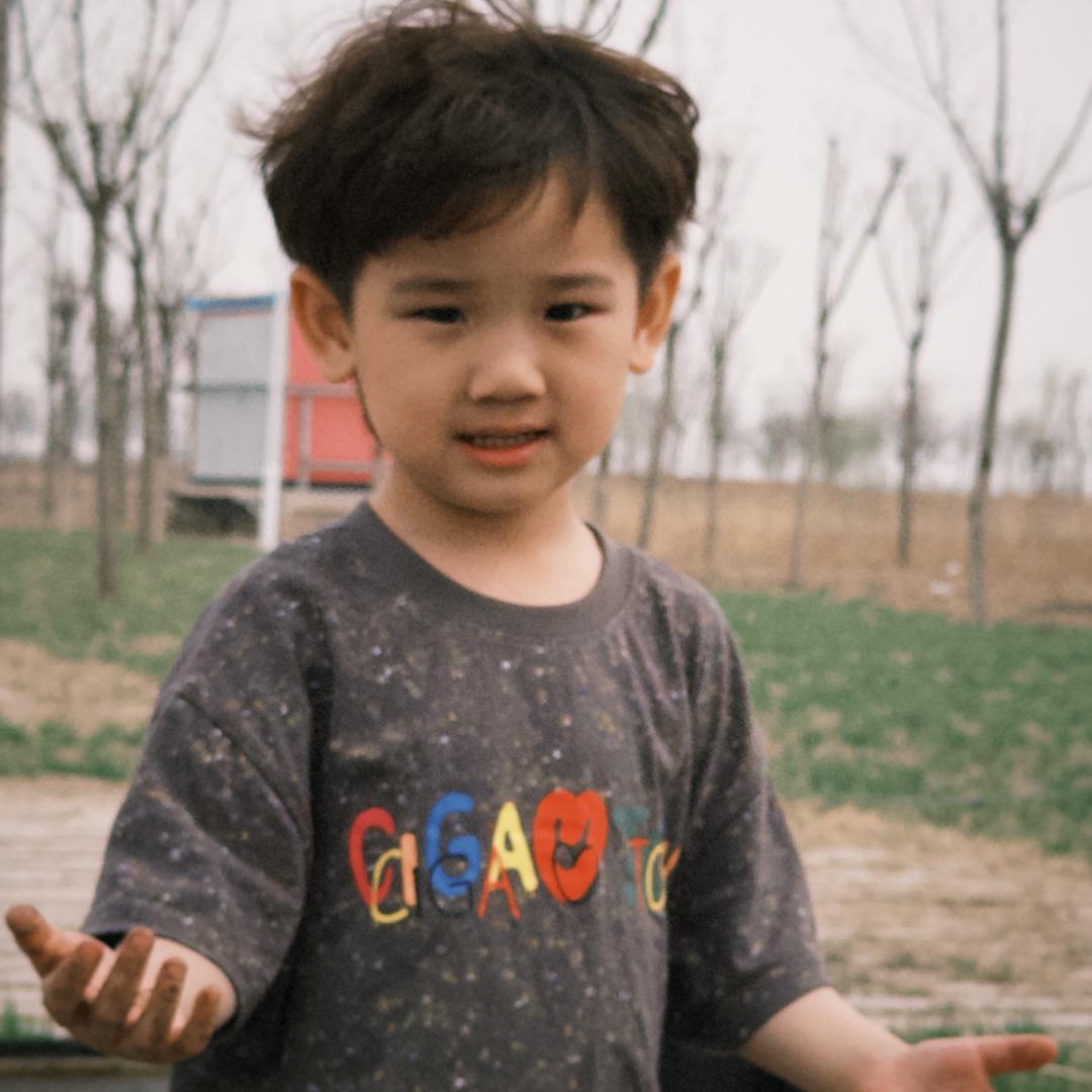 李稳稳_