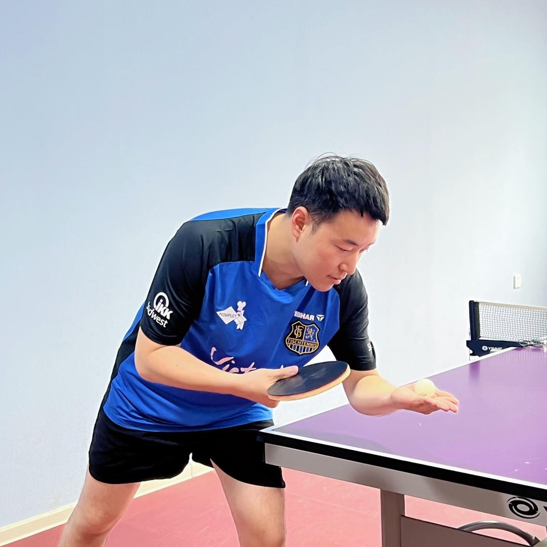 杨帆乒乓