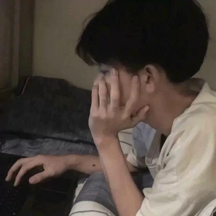 超级帅哥