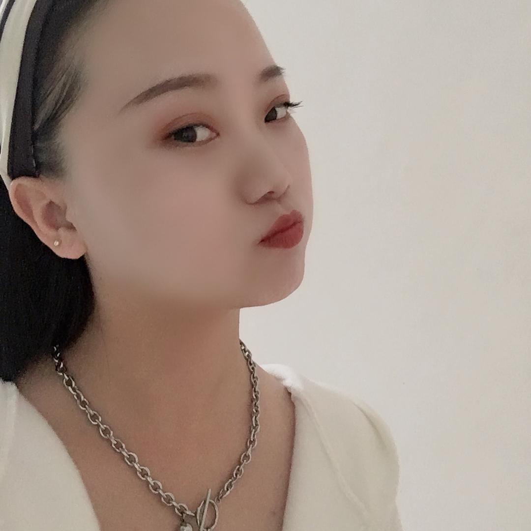 娟娟潭里虹，渺渺滩边鹤。