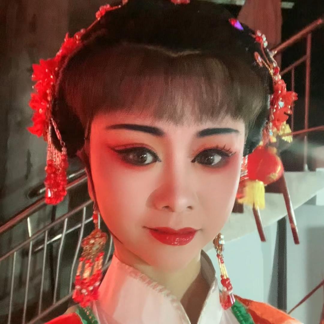 @越剧依人👑🌸👠👠🌸