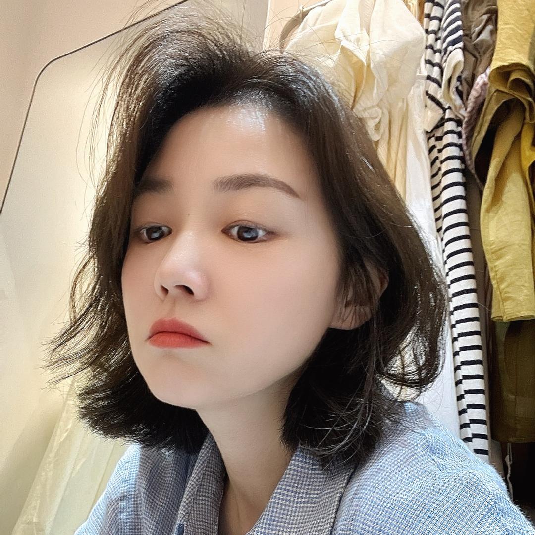 卖女装的李小姐