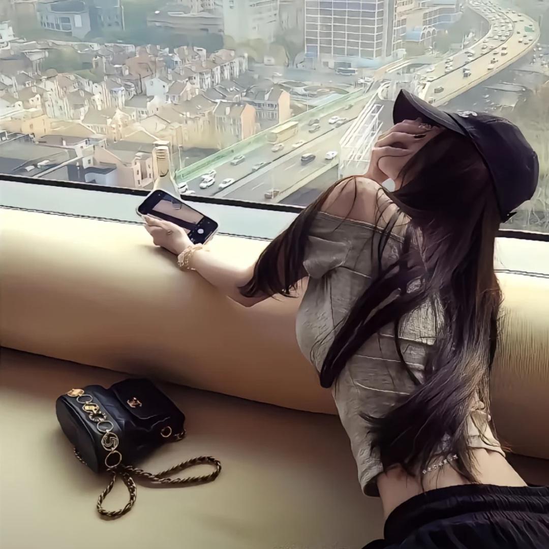 伊伊.💰