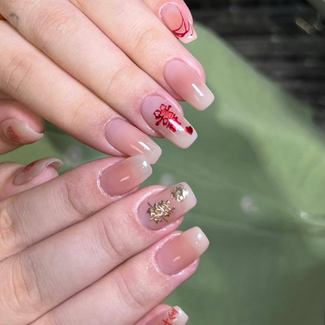 莉莉美甲💅