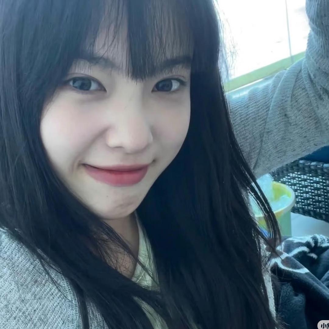 一只船