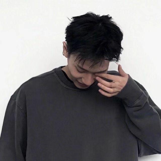 记得给她买花