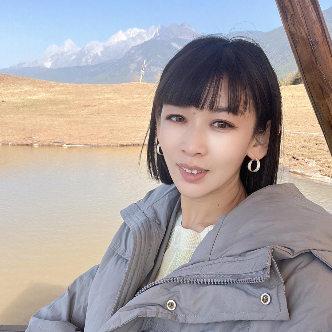 香河飘宿服装工厂店