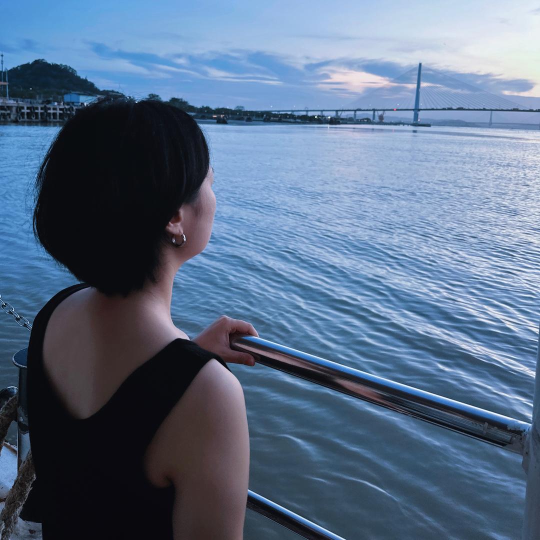 方脸小芳