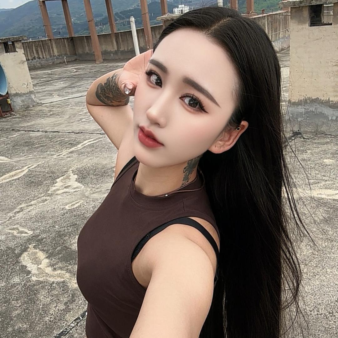 ❤️    《三妹》