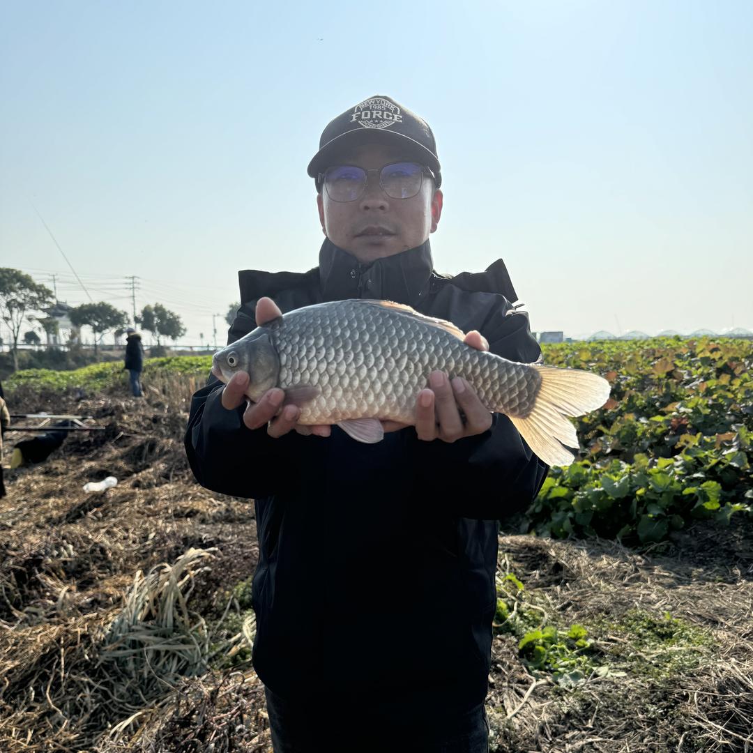 郭队长爱钓鱼🎣