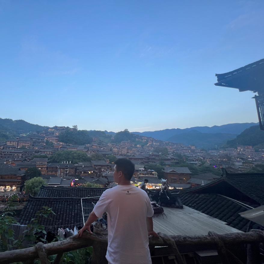 Y   .      坤      🔫